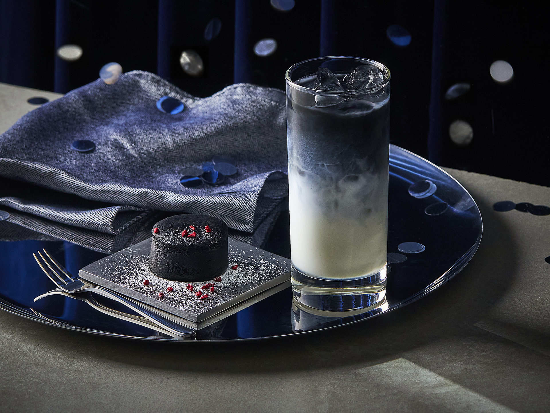 IQOS イルマ i 新登場！会員限定ラウンジで特別メニューをどうぞ